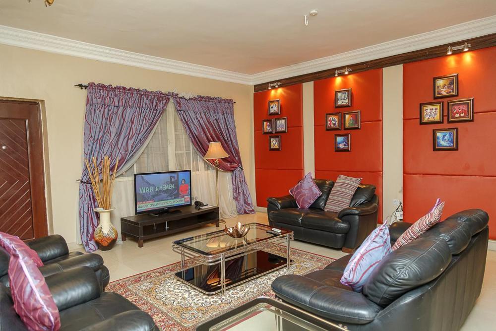 Apartment Royale Hotel & Suite Lagos Exterior foto